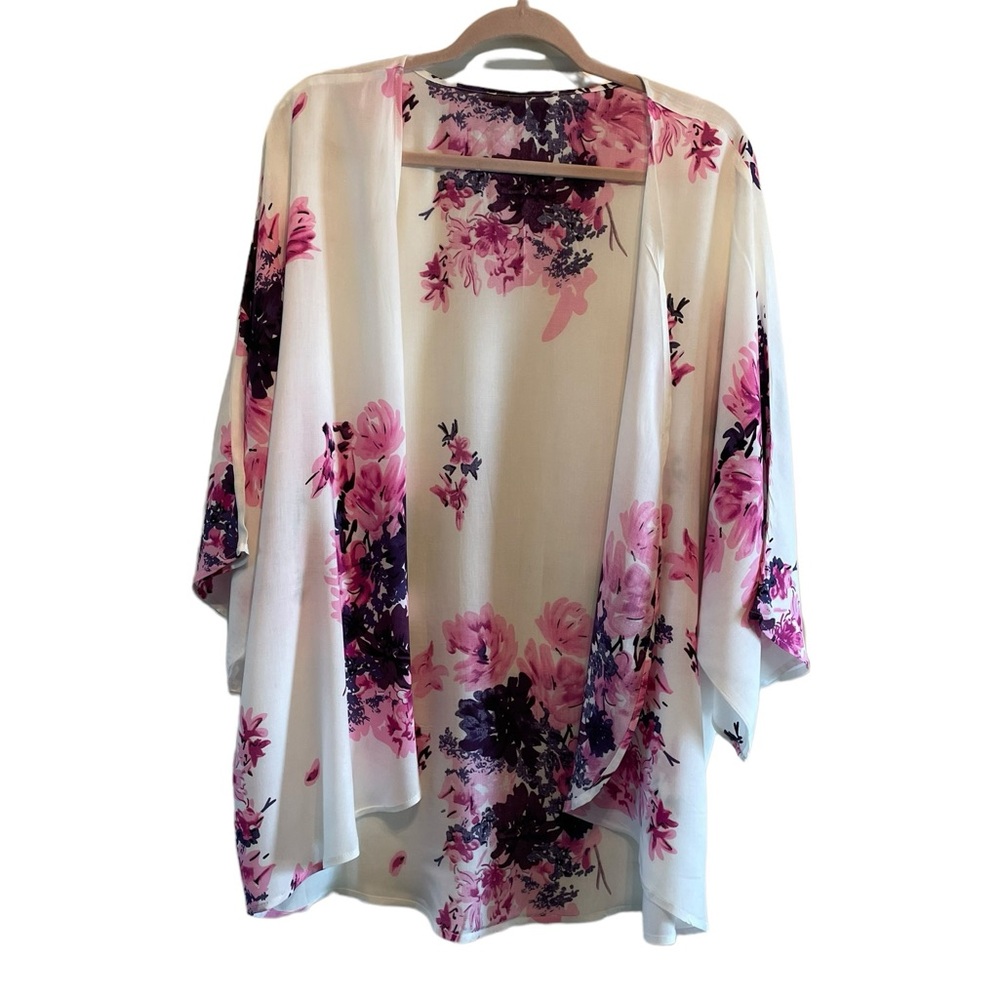 $15 FOR TWO FLORAL KIMONOS Pink & White Large